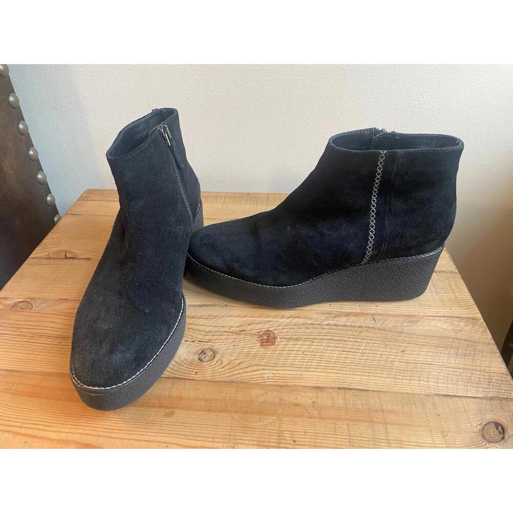 Aquatalia Vina Suede Platform Wedge Booties – Black (Size 10)